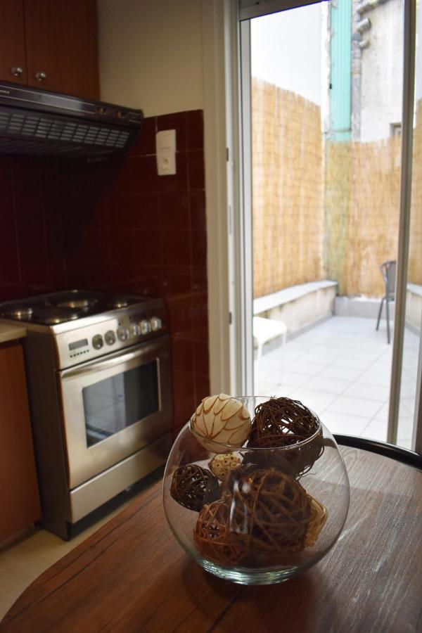 Olive - Happyhostgr - Downtown Apartment Volos Bagian luar foto