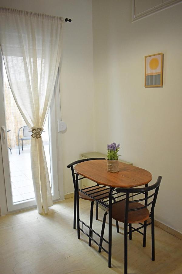 Olive - Happyhostgr - Downtown Apartment Volos Bagian luar foto