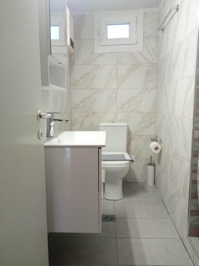 Olive - Happyhostgr - Downtown Apartment Volos Bagian luar foto